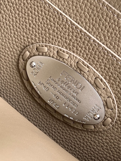 フェンディバッグ素材ディテール